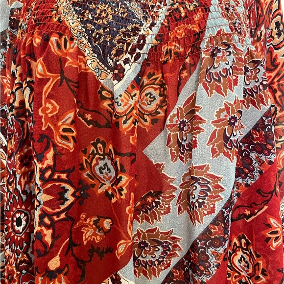 CB BOHO Floral Sheer Top Lightweight - Picture 5 of 9